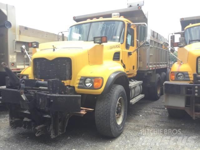 Mack CV713 Espalhadores de areia e sal