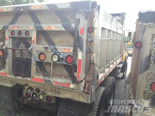 Mack CV713 Camiões basculantes