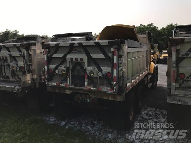 Mack CV713 Espalhadores de areia e sal