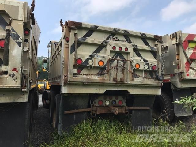 Mack CV713 Camiões basculantes