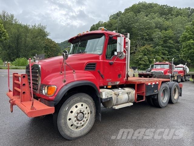 Mack CV713 Tractores (camiões)