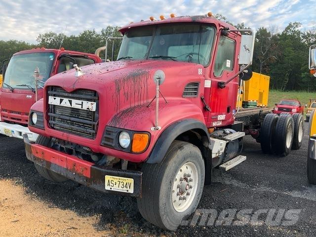 Mack CV713 Cabines e interior