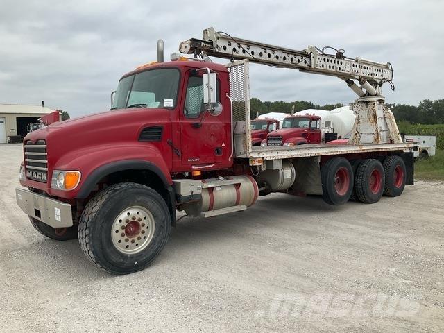 Mack CV713 Outros Camiões