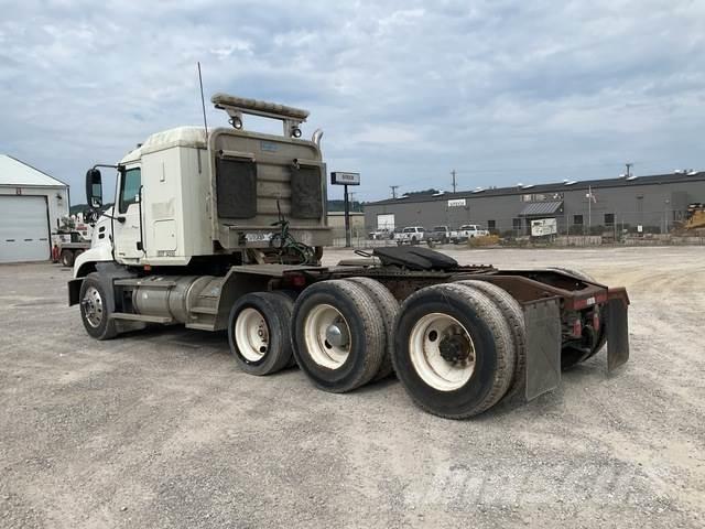 Mack CXN613 Tractores (camiões)