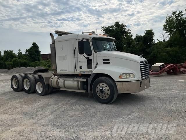 Mack CXN613 Tractores (camiões)