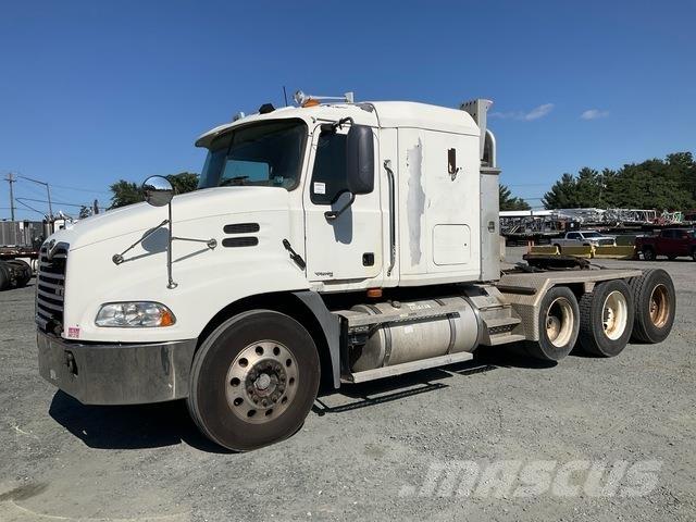 Mack CXN613 Tractores (camiões)