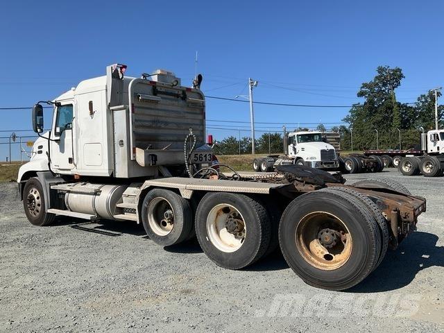 Mack CXN613 Tractores (camiões)