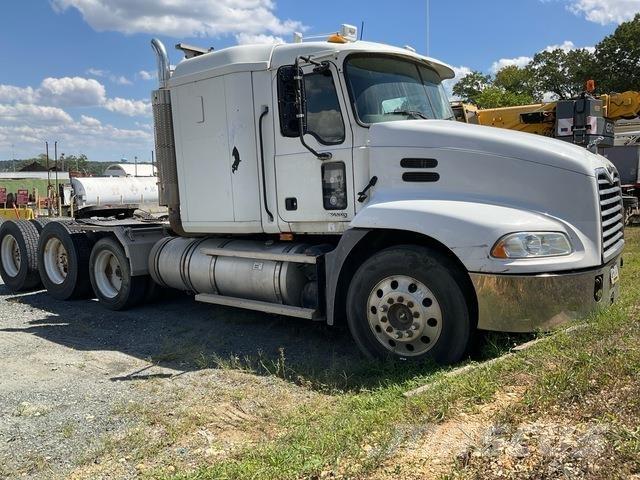 Mack CXN613 Tractores (camiões)