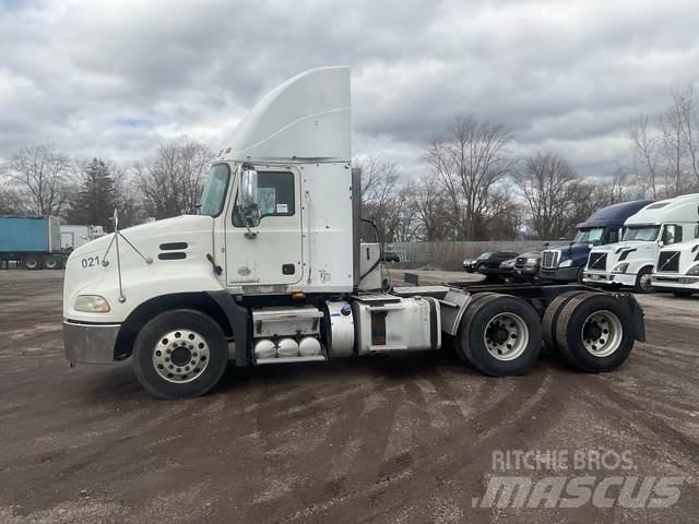 Mack CXU613 Tractores (camiões)