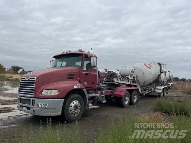 Mack CXU613 Tractores (camiões)