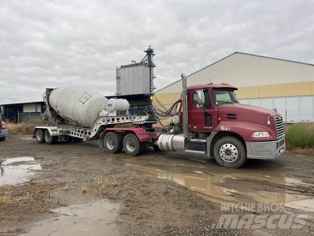 Mack CXU613 Tractores (camiões)
