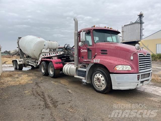 Mack CXU613 Tractores (camiões)