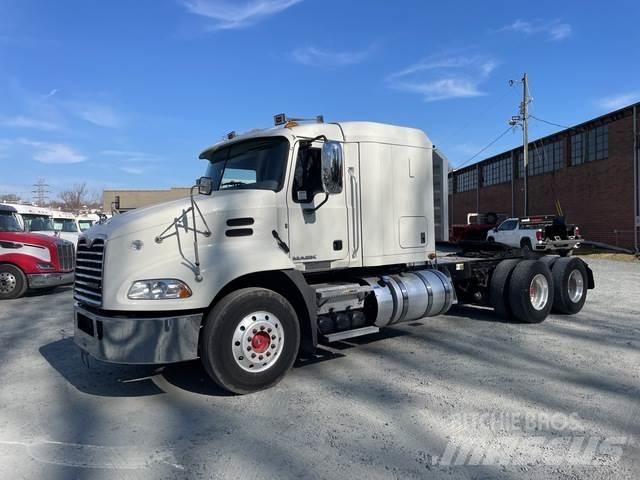 Mack CXU613 Tractores (camiões)