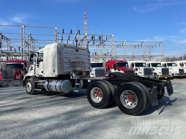 Mack CXU613 Tractores (camiões)