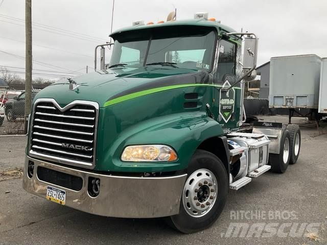 Mack CXU613 Tractores (camiões)