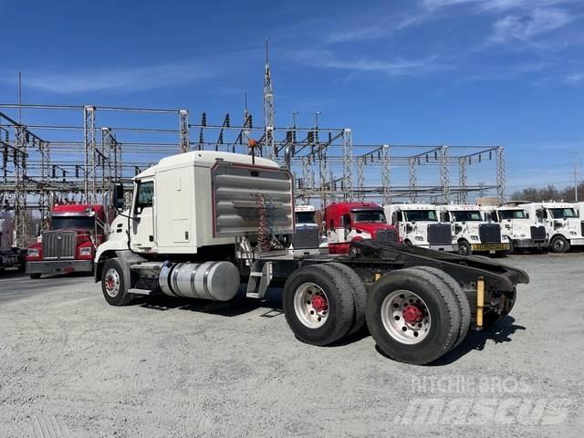 Mack CXU613 Tractores (camiões)