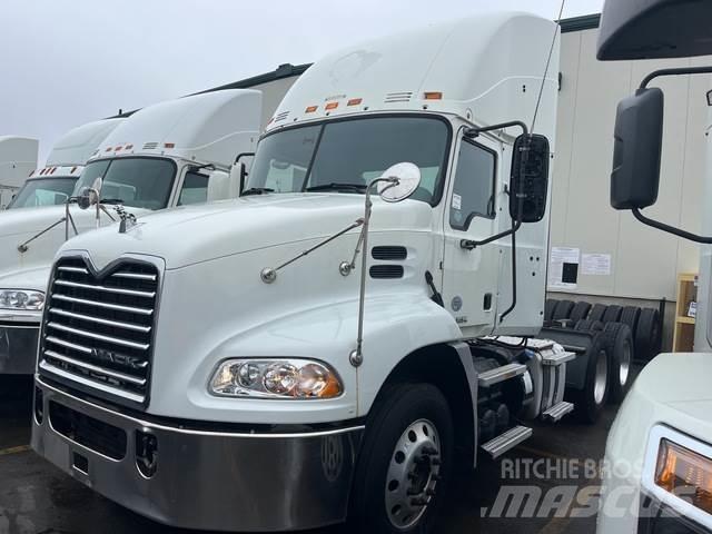Mack CXU613 Tractores (camiões)