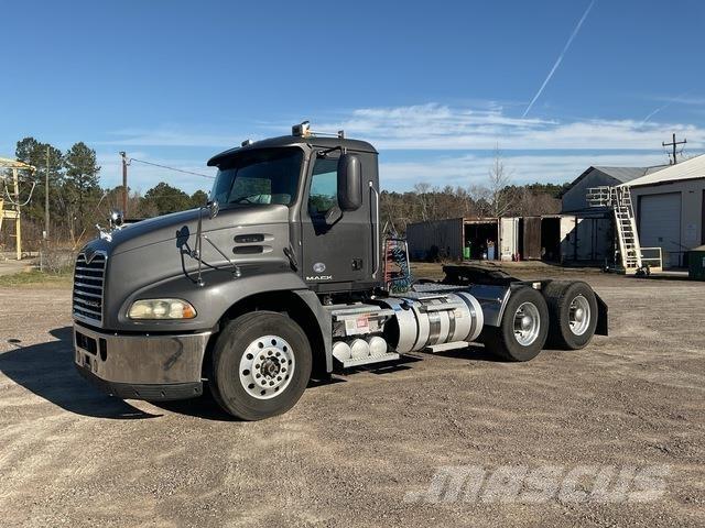 Mack CXU613 Tractores (camiões)