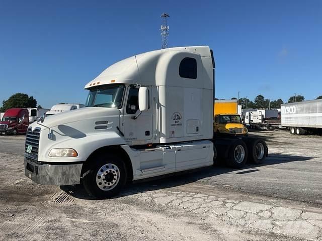Mack CXU613 Tractores (camiões)