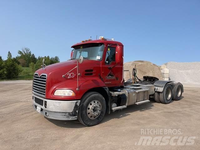 Mack CXU613 Tractores (camiões)