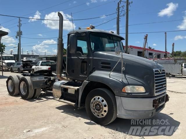 Mack CXU613 Tractores (camiões)
