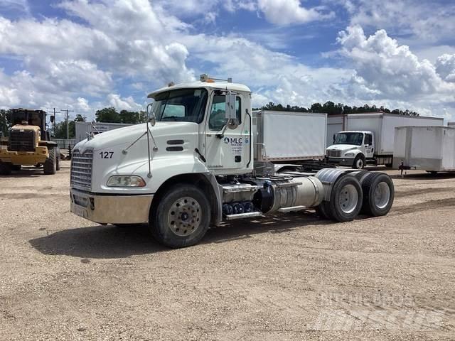 Mack CXU613 Tractores (camiões)