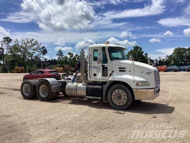 Mack CXU613 Tractores (camiões)