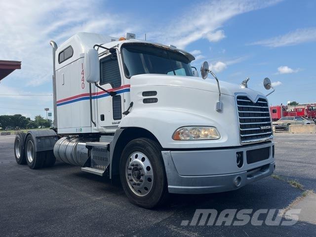 Mack CXU613 Tractores (camiões)