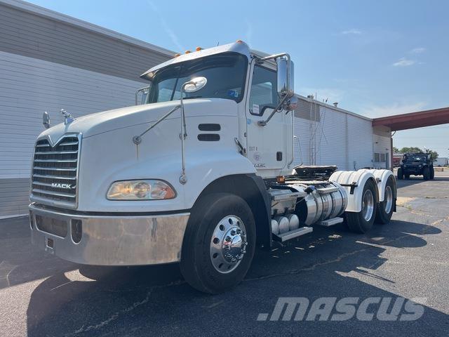 Mack CXU613 Tractores (camiões)