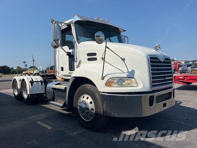 Mack CXU613 Tractores (camiões)