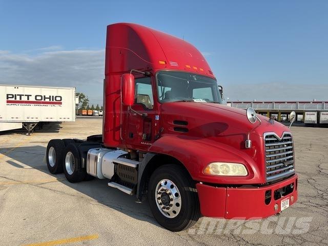 Mack CXU613 Tractores (camiões)