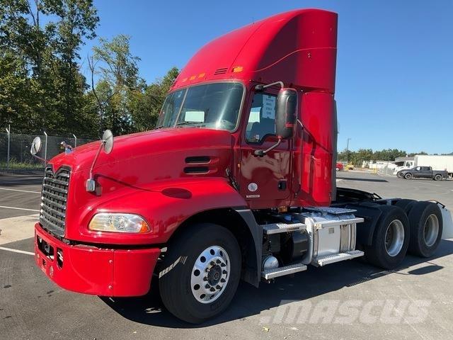 Mack CXU613 Tractores (camiões)
