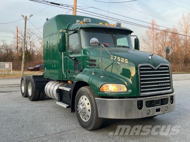 Mack CXU613 Tractores (camiões)
