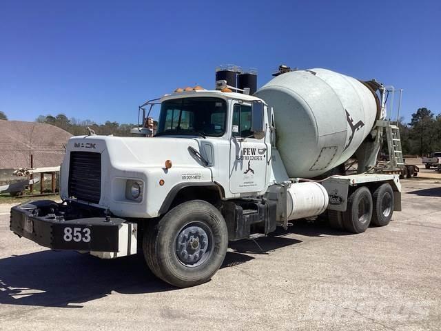 Mack DM690S Outros Camiões