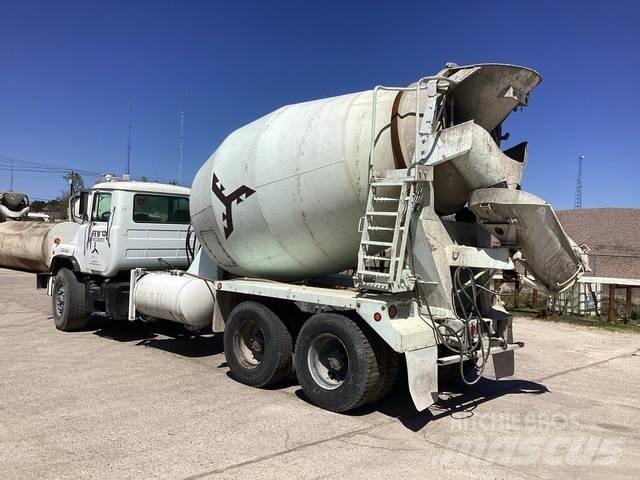 Mack DM690S Outros Camiões
