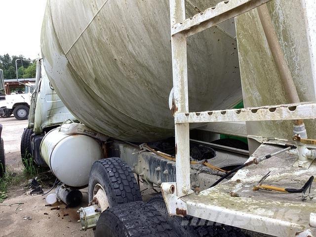 Mack DM690S Outros Camiões