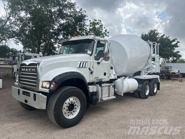 Mack GR64F Outros Camiões
