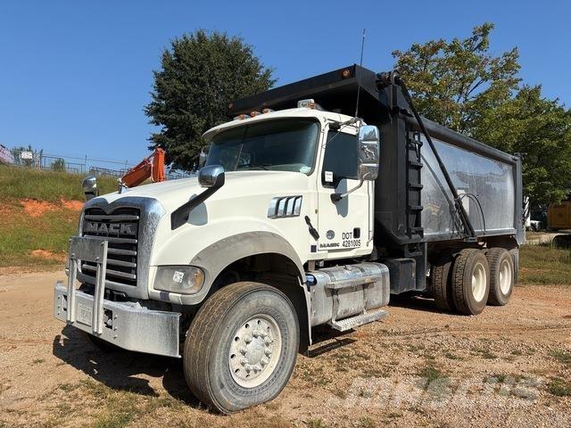 Mack GU713 Camiões basculantes