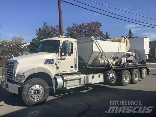 Mack GU713 Camiões de betão