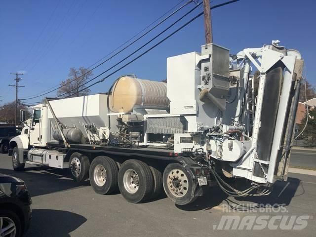 Mack GU713 Camiões de betão