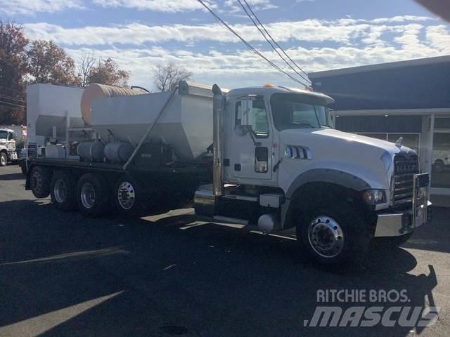 Mack GU713 Camiões de betão