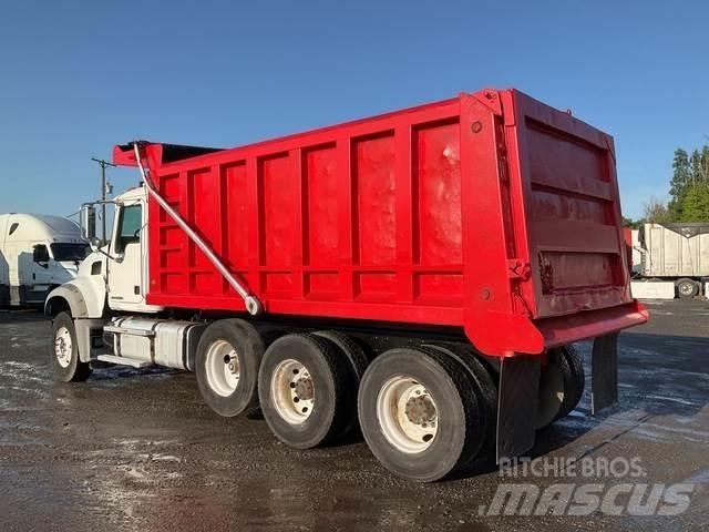 Mack GU713 Camiões basculantes