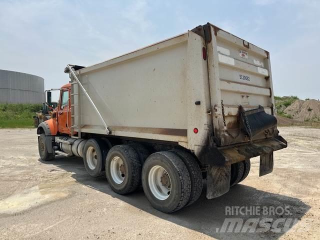 Mack GU713 Camiões basculantes
