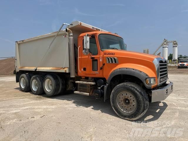 Mack GU713 Camiões basculantes