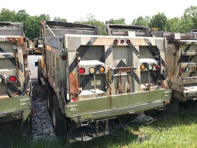 Mack GU713 Lâminas de neve e arados