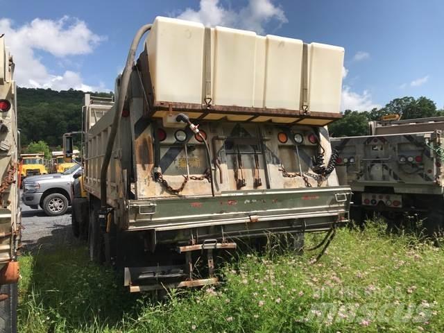 Mack GU713 Lâminas de neve e arados