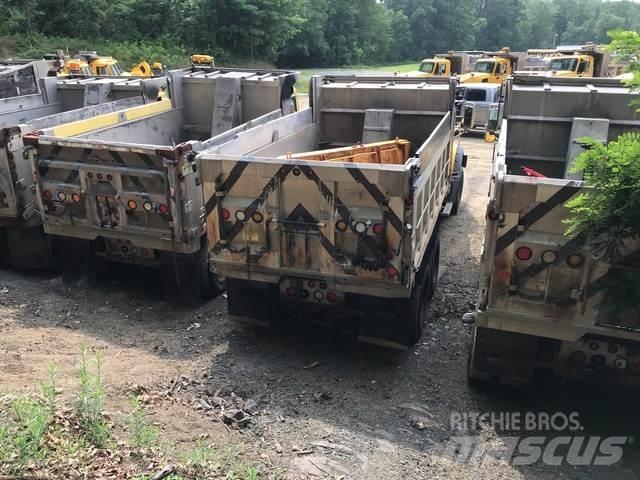 Mack GU713 Lâminas de neve e arados
