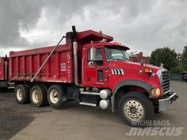Mack GU713 Camiões basculantes
