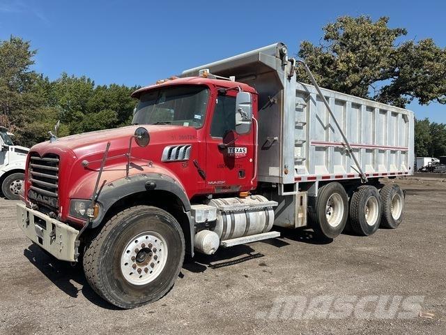 Mack GU713 Camiões basculantes