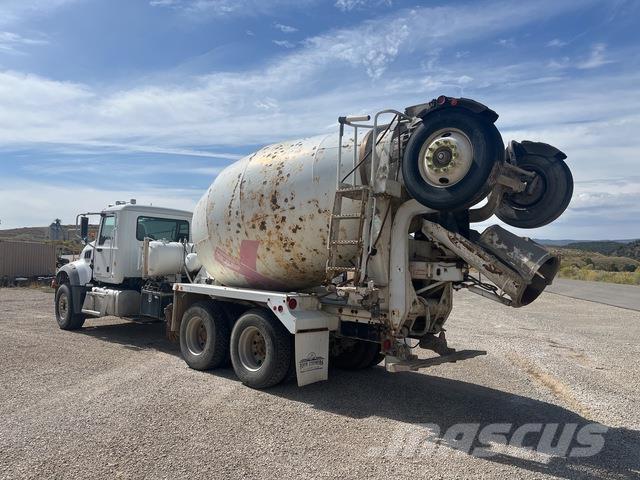 Mack GU713 Outros Camiões